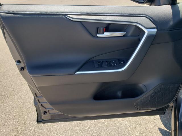 used 2020 Toyota RAV4 Hybrid car, priced at $29,358