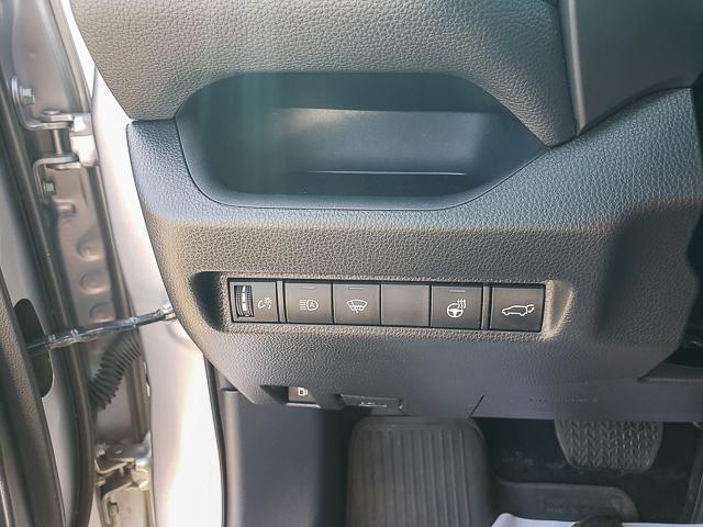 used 2022 Toyota RAV4 Hybrid car, priced at $30,415