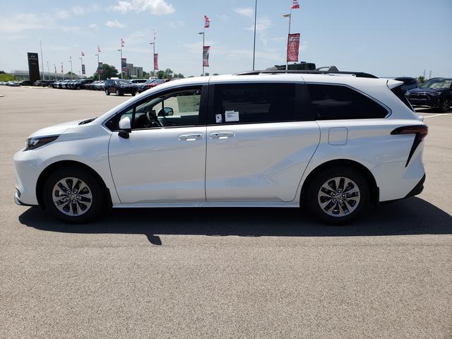 new 2025 Toyota Sienna car, priced at $50,589