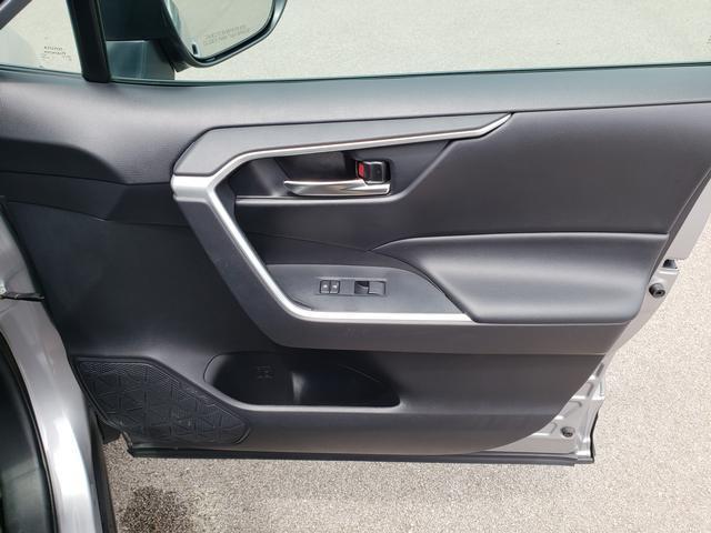 used 2020 Toyota RAV4 car, priced at $22,777