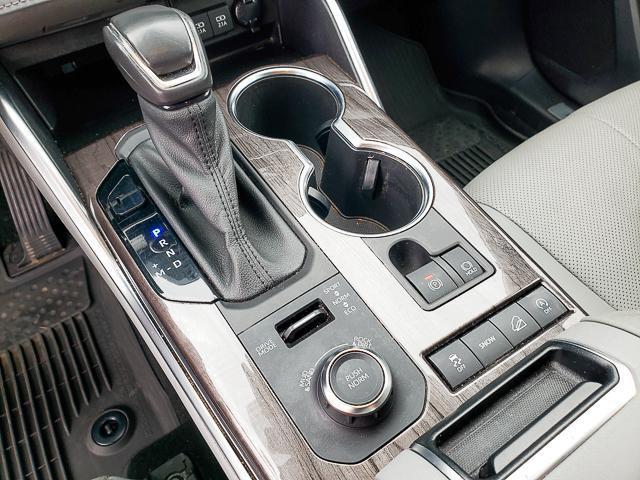 used 2021 Toyota Highlander car, priced at $31,701