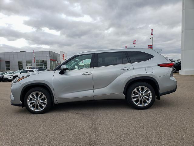 used 2021 Toyota Highlander car, priced at $31,701