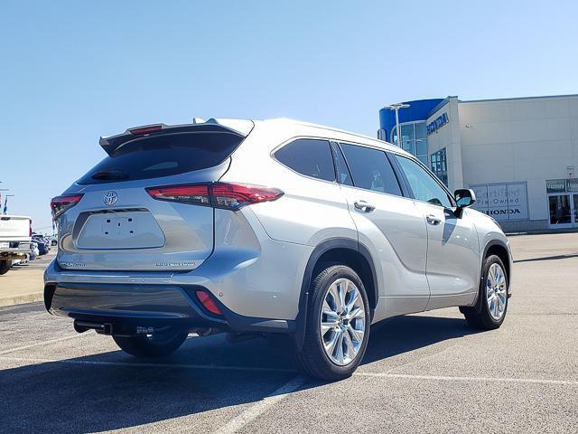 used 2021 Toyota Highlander car, priced at $33,355