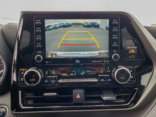 used 2021 Toyota Highlander car, priced at $31,701