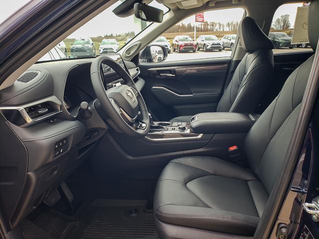 new 2026 Toyota Highlander car, priced at $53,567