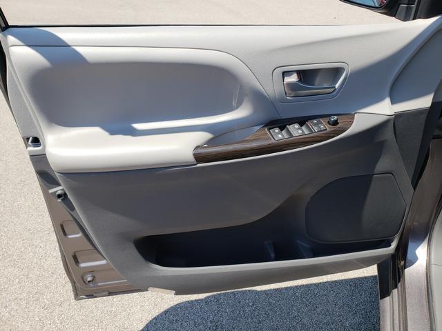 used 2015 Toyota Sienna car, priced at $20,986