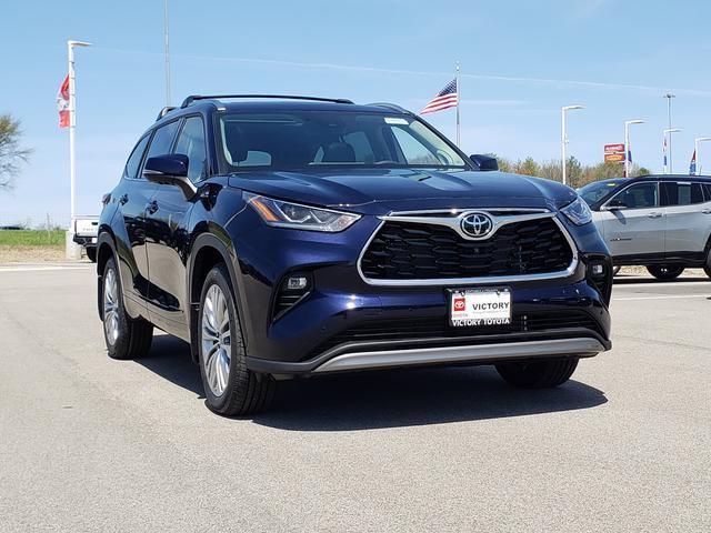 new 2025 Toyota Highlander car, priced at $54,813