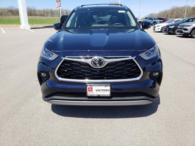 new 2025 Toyota Highlander car, priced at $54,813