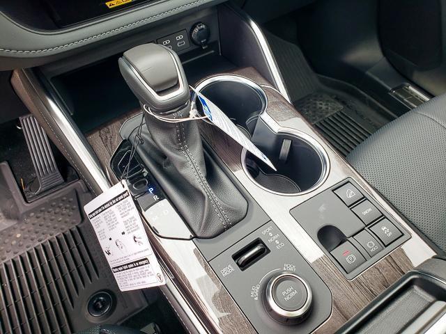 new 2025 Toyota Highlander car, priced at $55,008