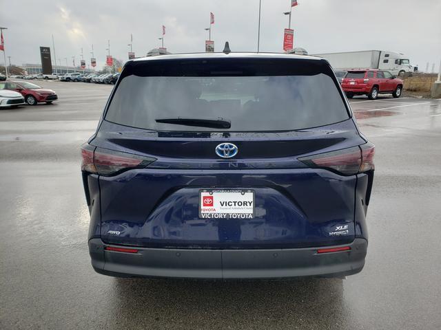 used 2023 Toyota Sienna car, priced at $43,891