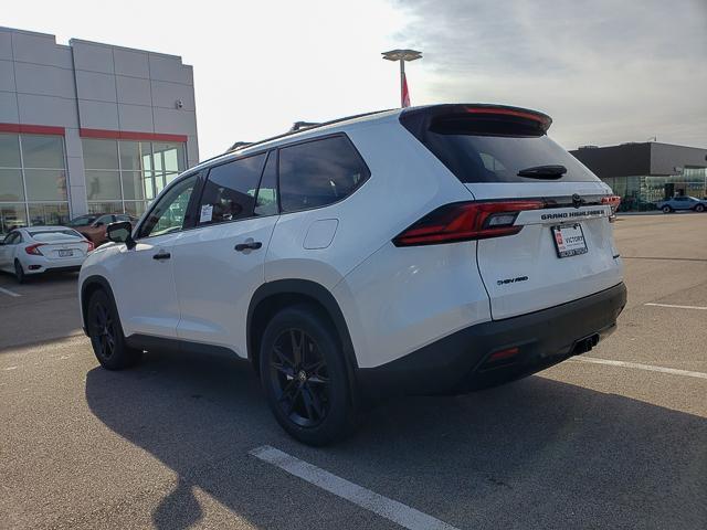 new 2026 Toyota Highlander Hybrid car, priced at $60,082