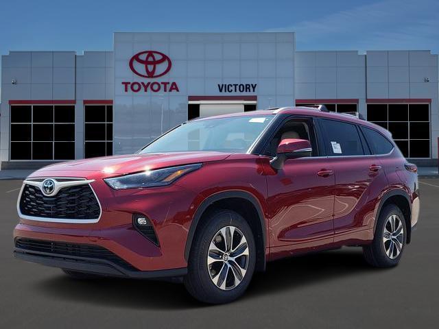 new 2025 Toyota Highlander car, priced at $49,472