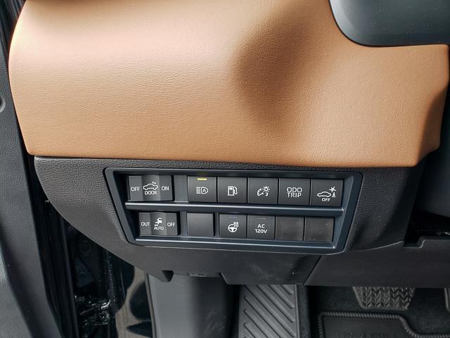 new 2025 Toyota Tundra Hybrid car, priced at $78,878