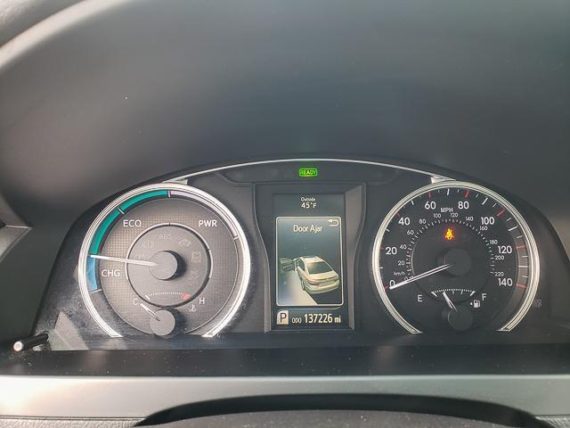 used 2015 Toyota Camry Hybrid car, priced at $13,748