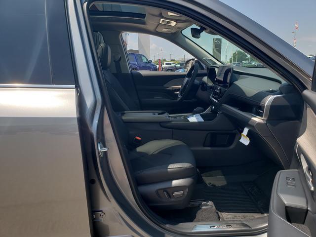 new 2025 Toyota Grand Highlander car, priced at $58,922