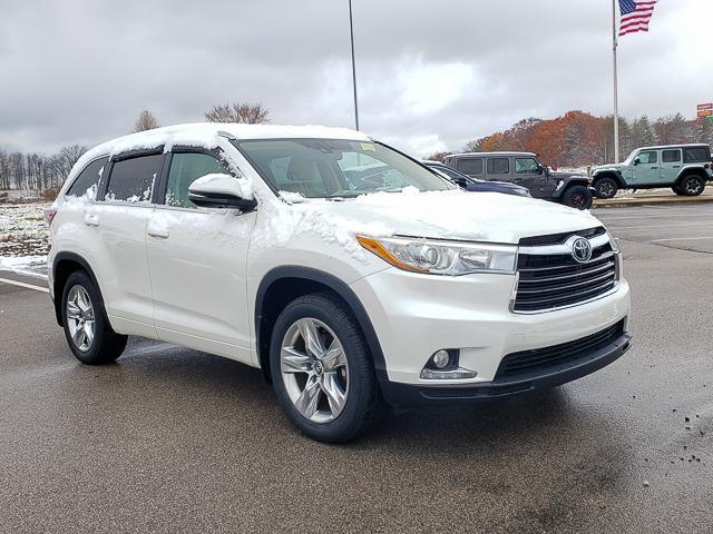 used 2016 Toyota Highlander car, priced at $24,315