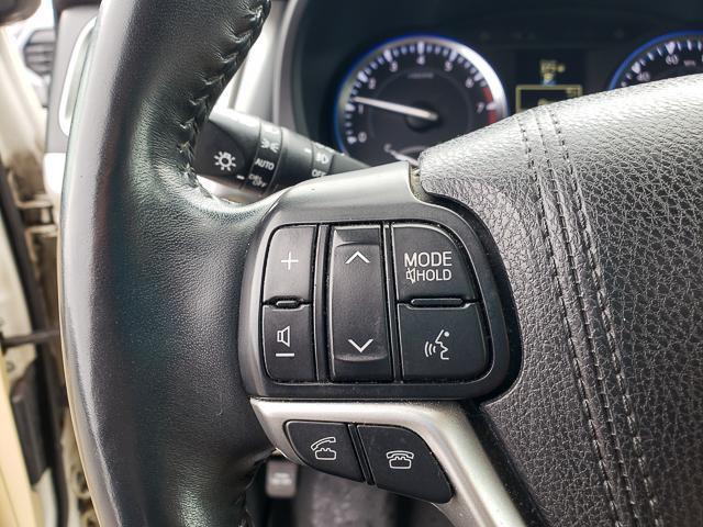 used 2016 Toyota Highlander car, priced at $24,315