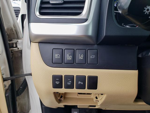 used 2016 Toyota Highlander car, priced at $24,315