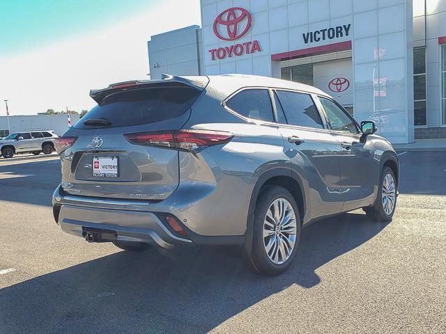 new 2025 Toyota Highlander car, priced at $55,454