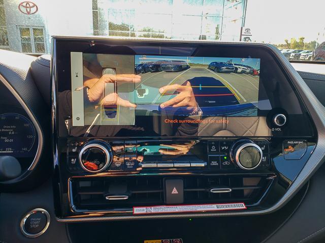 new 2025 Toyota Highlander car, priced at $55,454