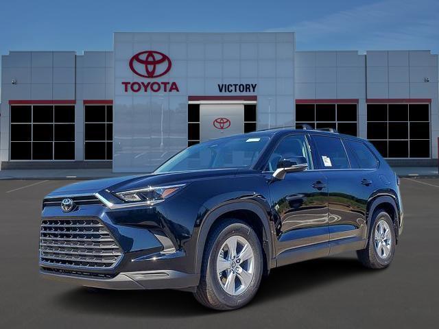 new 2025 Toyota Highlander car, priced at $45,008