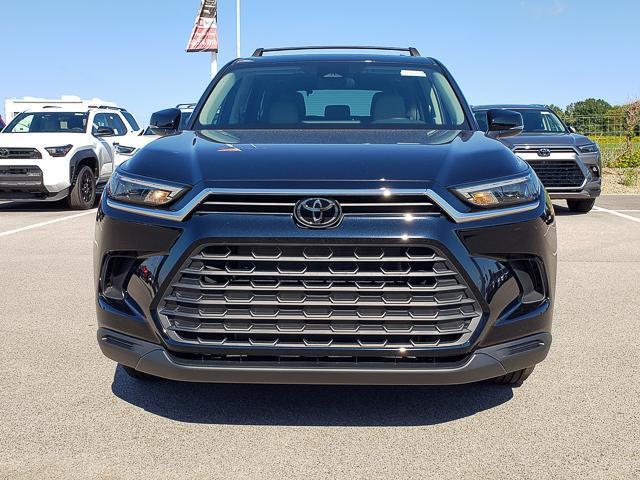 new 2025 Toyota Highlander car, priced at $45,008