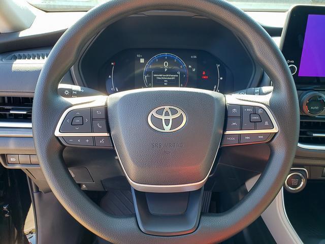 new 2025 Toyota Highlander car, priced at $45,008