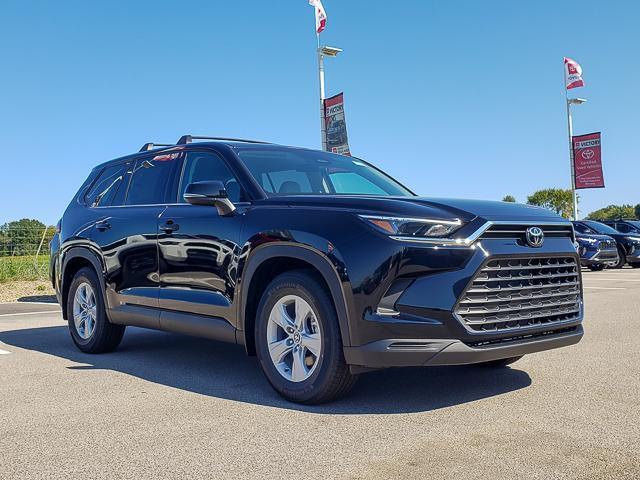 new 2025 Toyota Highlander car, priced at $45,008