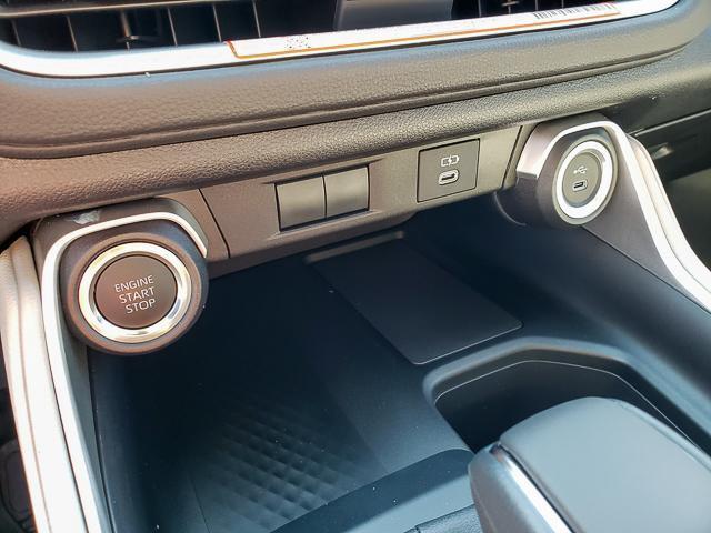new 2025 Toyota Highlander car, priced at $45,008