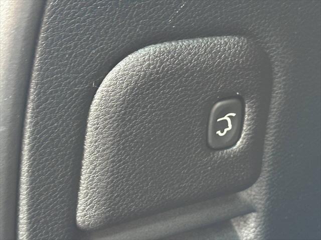 used 2018 Jeep Grand Cherokee car, priced at $19,977