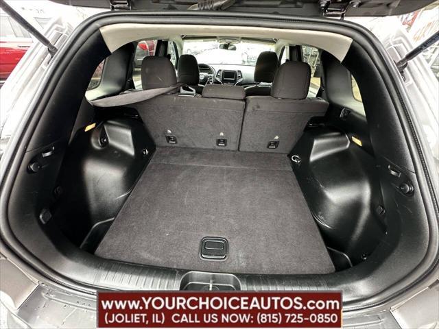 used 2019 Jeep Cherokee car, priced at $11,477