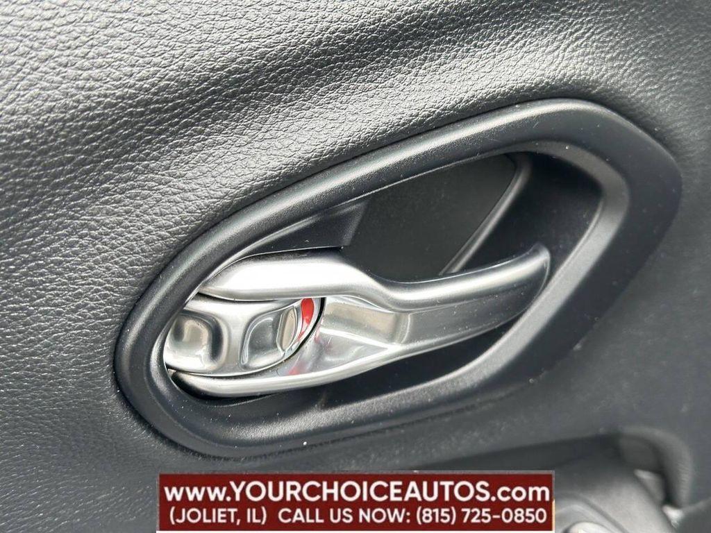 used 2019 Jeep Cherokee car, priced at $10,977