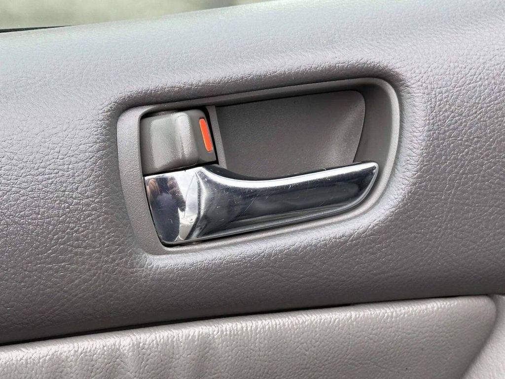 used 2004 Toyota Sienna car, priced at $6,477