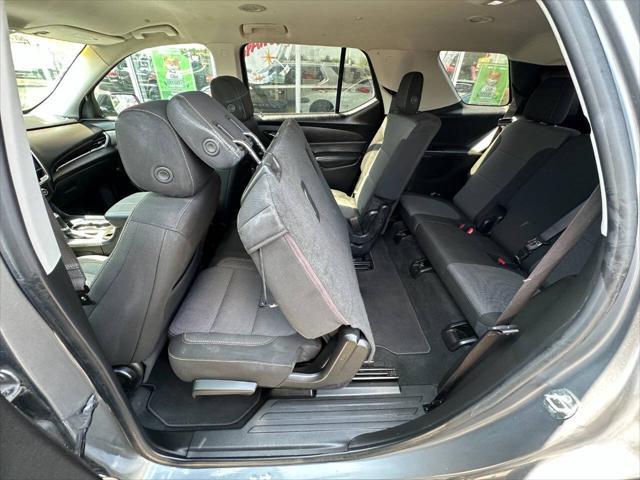 used 2018 Chevrolet Traverse car, priced at $15,977