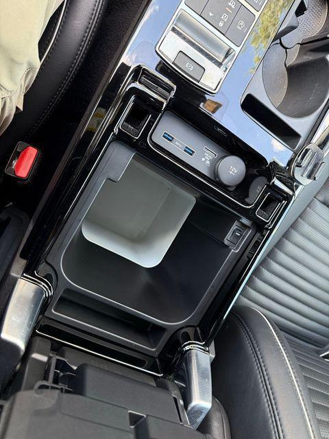 used 2019 Land Rover Discovery car, priced at $29,590