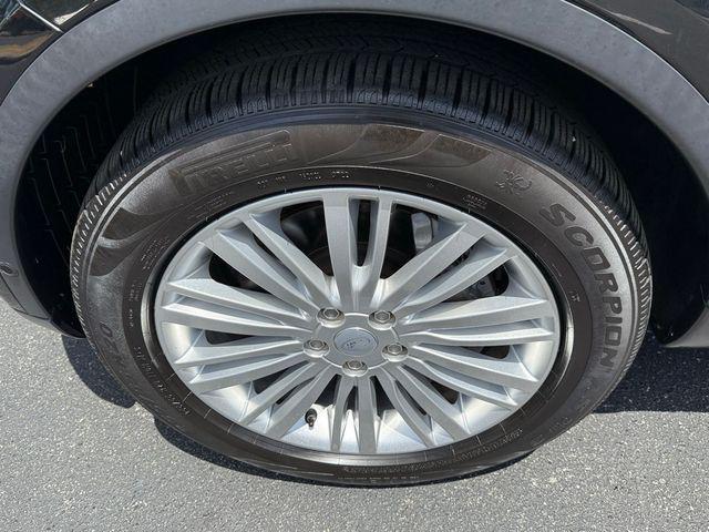 used 2019 Land Rover Discovery car, priced at $29,590