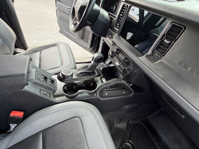 used 2024 Ford Bronco car, priced at $49,890