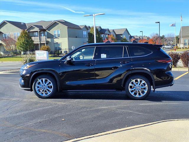 new 2026 Toyota Highlander car, priced at $55,650