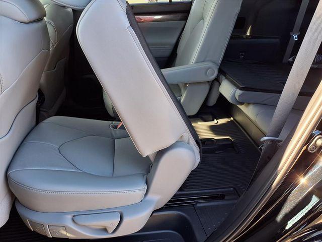 new 2026 Toyota Highlander car, priced at $55,650