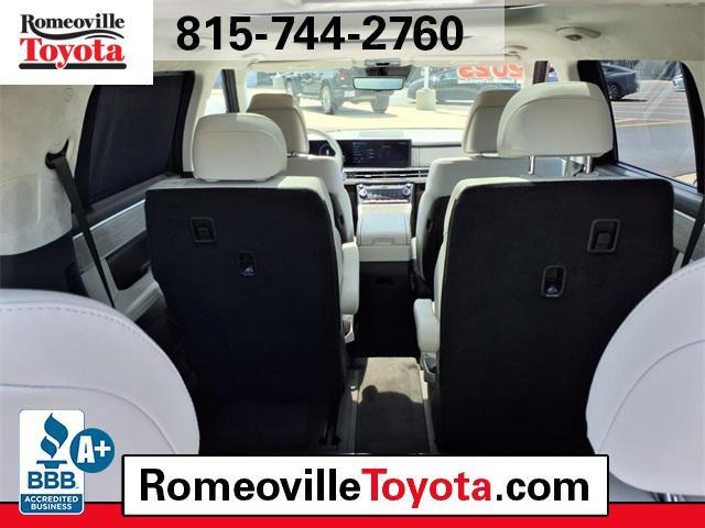 used 2025 Hyundai Santa Fe car, priced at $46,491