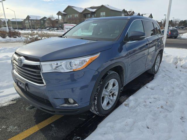 used 2015 Toyota Highlander car, priced at $16,991