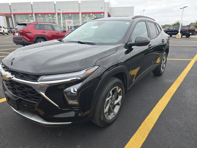 used 2024 Chevrolet Trax car, priced at $20,282