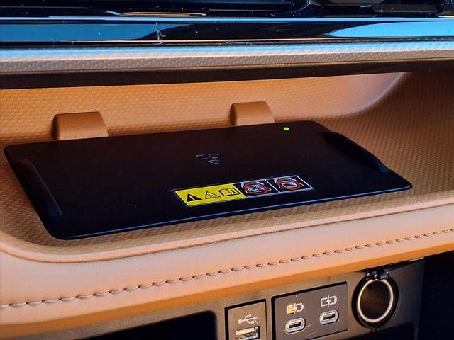 used 2025 Toyota Highlander car, priced at $54,991