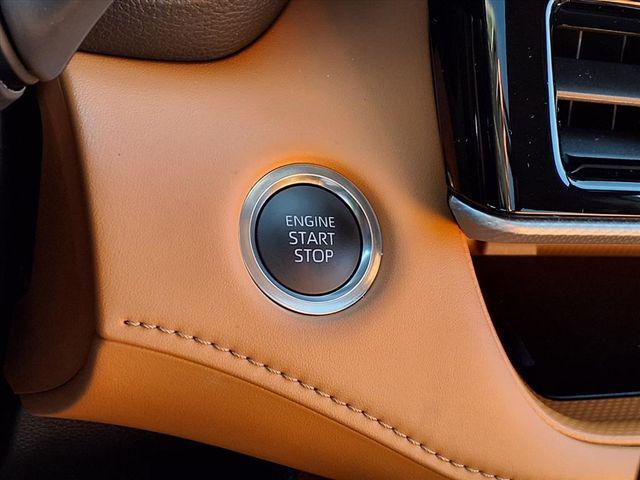 used 2025 Toyota Highlander car, priced at $54,991