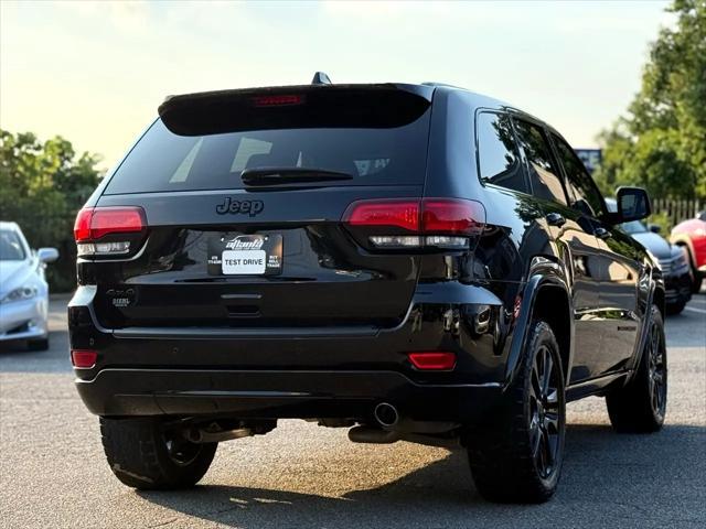 used 2020 Jeep Grand Cherokee car, priced at $26,194