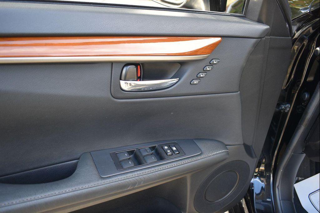 used 2013 Lexus ES 300h car, priced at $15,179