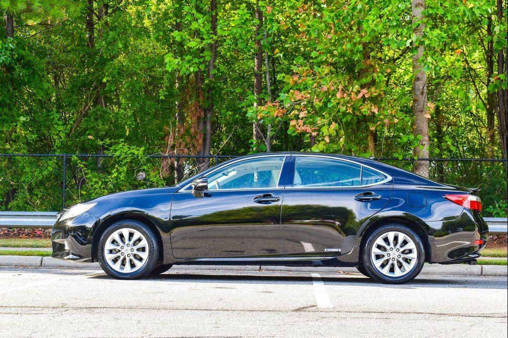 used 2013 Lexus ES 300h car, priced at $15,179