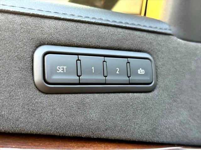 used 2019 Cadillac Escalade ESV car, priced at $29,311