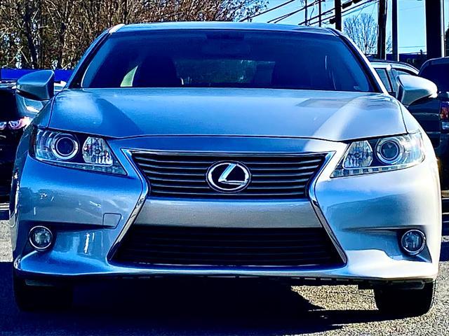 used 2013 Lexus ES 350 car, priced at $15,299