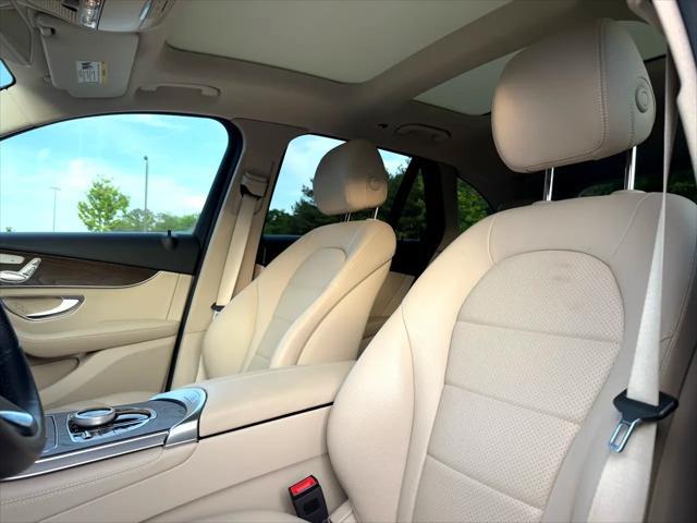 used 2019 Mercedes-Benz GLC 300 car